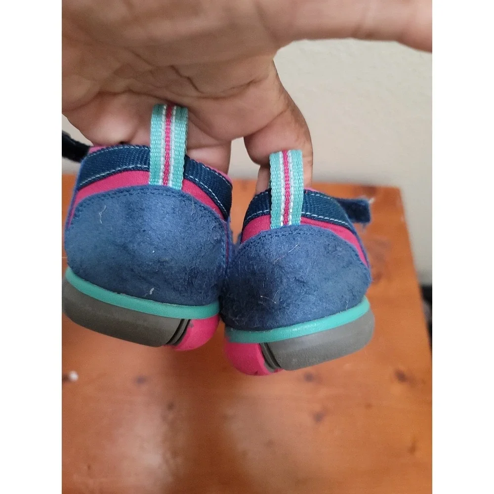 Keen Moxie Sandals Girls 5 Blue Pink Waterproof Sport Hiking